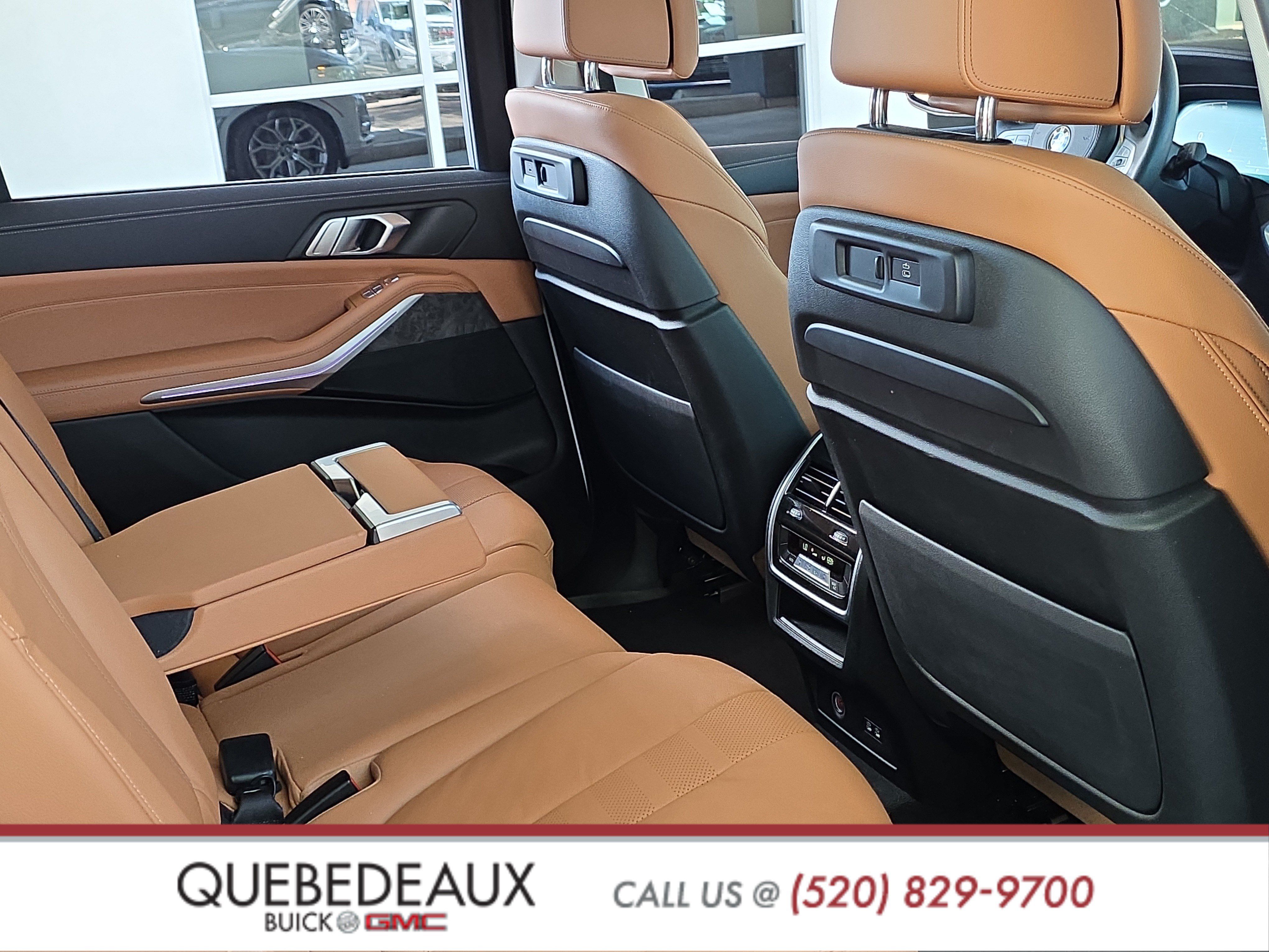 Used 2022 BMW X7 xDrive40i w/ Premium Package AWD/4WD image 23