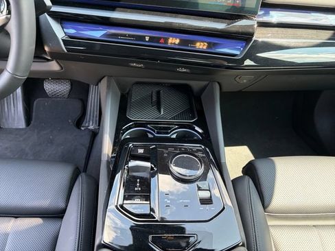 Used 2024 BMW 540i xDrive w/ Convenience Package AWD/4WD image 11
