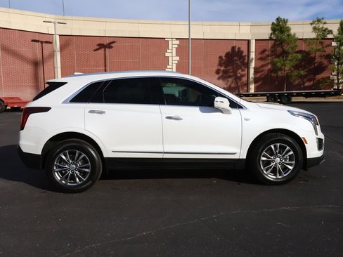 Used 2021 Cadillac XT5 Premium Luxury image 39