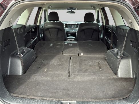 Used 2020 Kia Sorento LX FWD image 9