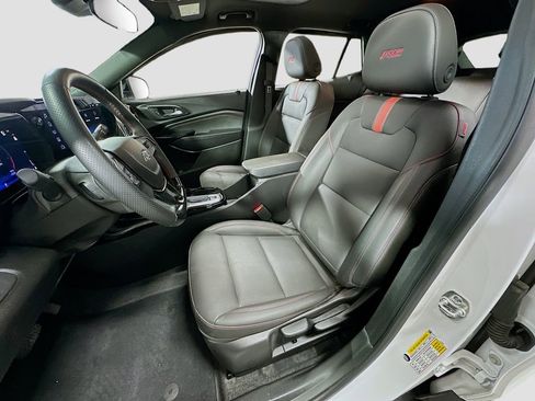 Used 2025 Chevrolet Trax RS w/ Sunroof Package image 21