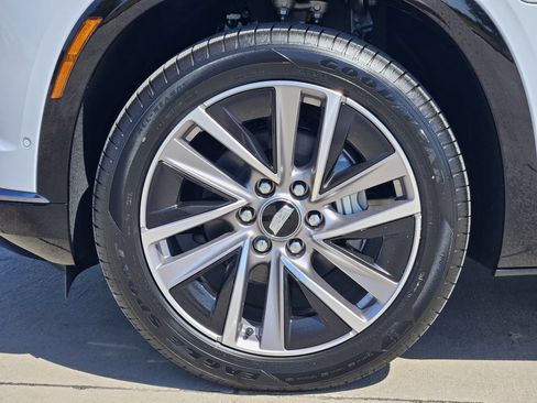 New 2027 Cadillac Vistiq Sport AWD/4WD image 12