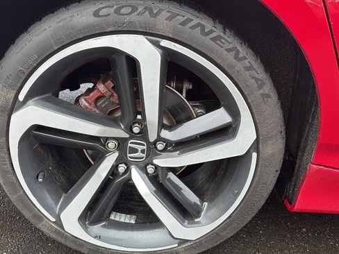 Used 2018 Honda Accord Sport image 12