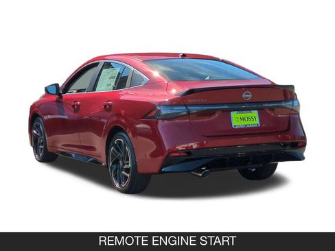 New 2026 Nissan Sentra SR w/ Floor Mat Package FWD image 7