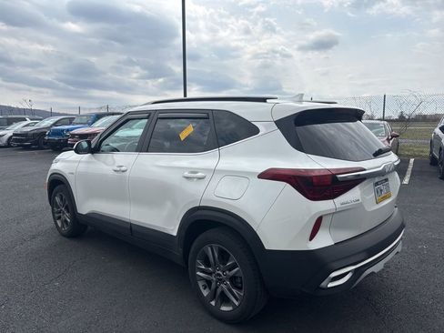 Certified 2023 Kia Seltos S image 3