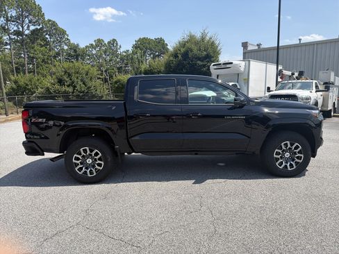 Used 2026 Chevrolet Colorado Z71 w/ Z71 Convenience Package 2 AWD/4WD image 9