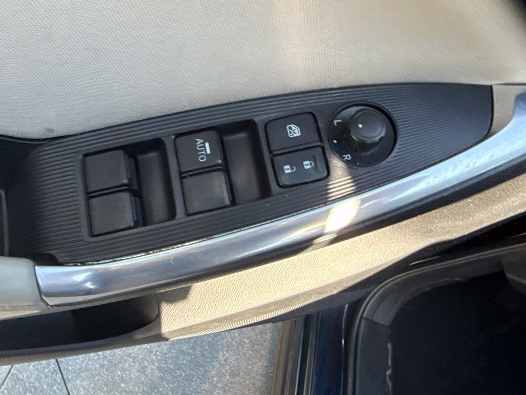 Used 2015 MAZDA CX-5 Touring w/ Bose/Moonroof Package FWD image 12