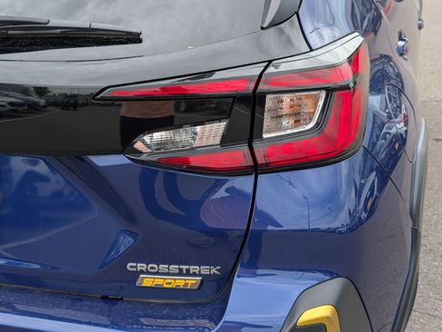 Used 2025 Subaru Crosstrek 2.5i Sport AWD/4WD image 17