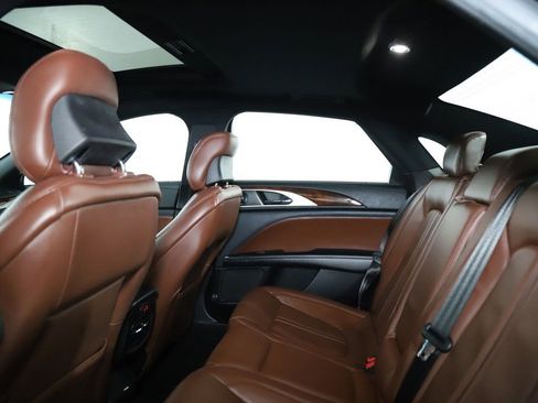 Used 2019 Lincoln MKZ Reserve image 16