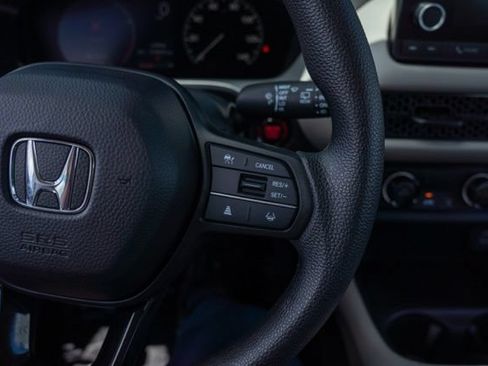 Used 2023 Honda HR-V LX image 19