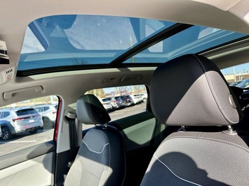 New 2024 Volkswagen Taos SE image 14
