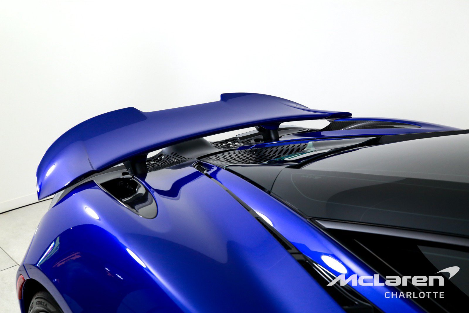 Used 2025 McLaren 750S RWD image 27