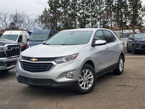 Used 2019 Chevrolet Equinox LT image 1