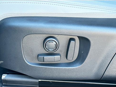 New 2026 Land Rover Range Rover Evoque S image 18