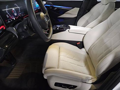 Certified 2026 BMW 530i w/ Premium Package RWD image 16