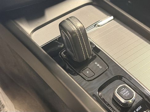 Used 2020 Volvo XC60 T8 Polestar image 25