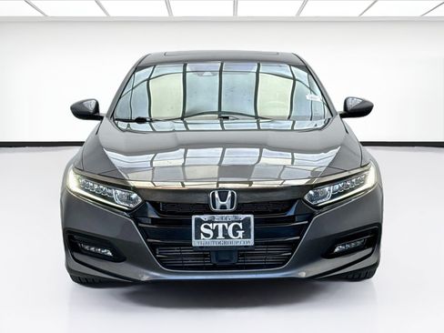Used 2019 Honda Accord Sport image 2