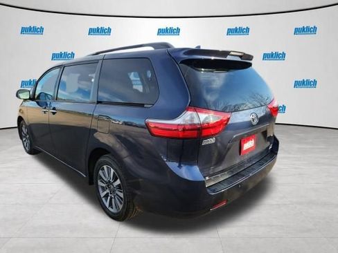 Used 2020 Toyota Sienna XLE w/ XLE Navigation Package AWD/4WD image 5