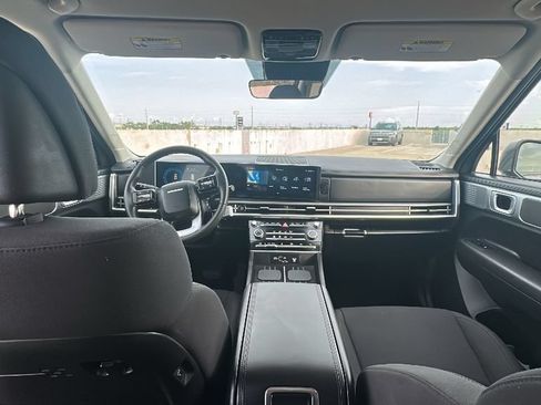 Used 2025 Hyundai Santa Fe SE FWD image 29