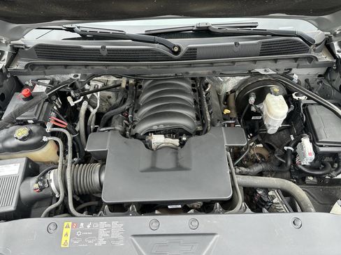 Used 2017 Chevrolet Silverado 1500 LT w/ All Star Edition AWD/4WD image 9
