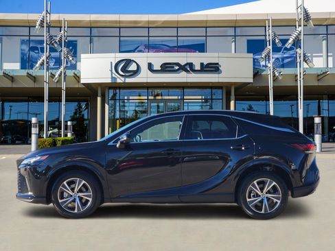 Used 2025 Lexus RX 350 Premium image 3