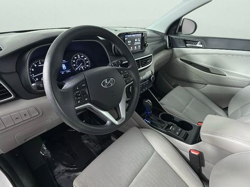 Used 2020 Hyundai Tucson SE image 18