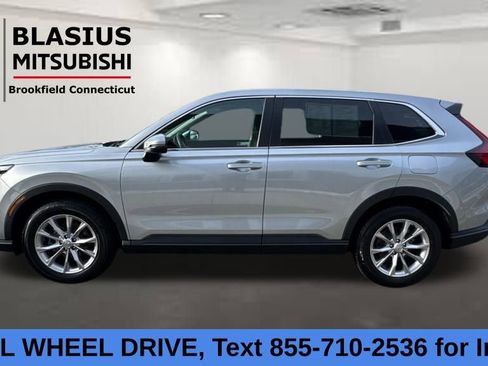 Used 2023 Honda CR-V EX image 4