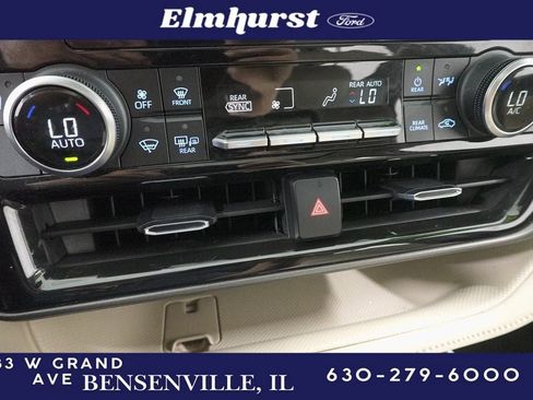 Used 2022 Toyota Highlander XLE image 19