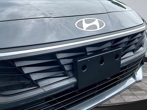 Used 2026 Hyundai Elantra Sport FWD image 30