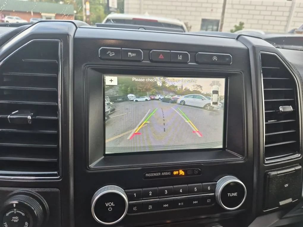 Used 2018 Ford Expedition Limited w/ Equipment Group 301A AWD/4WD image 7