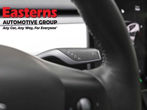 Used 2023 Tesla Model 3 Standard Range image 13