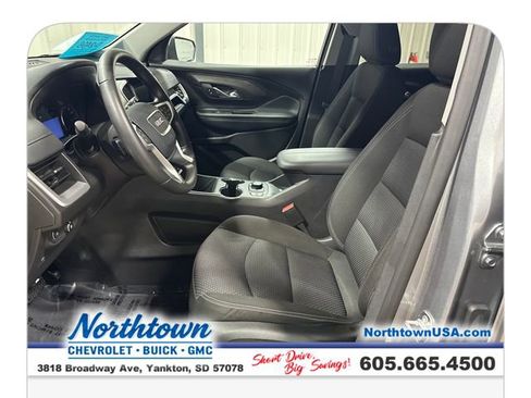 Used 2024 GMC Terrain SLE w/ Driver Convenience Package image 10