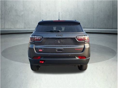 Used 2022 Jeep Compass Trailhawk w/ Trailhawk Convenience Group image 26