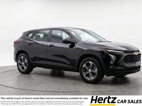 Used 2025 Chevrolet Blazer LT FWD image 1