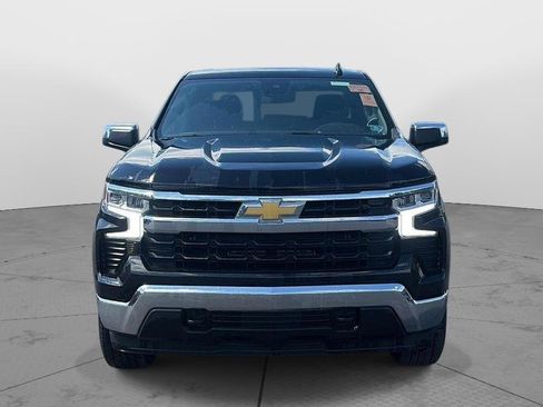 Used 2024 Chevrolet Silverado 1500 LT AWD/4WD image 2