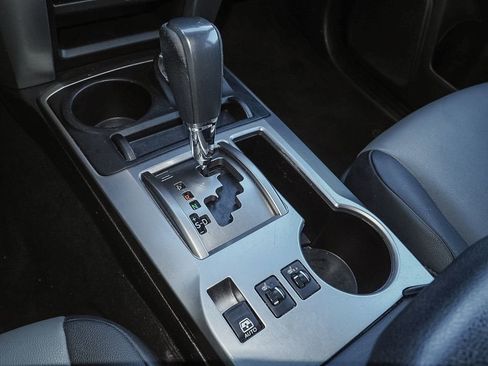 Used 2019 Toyota 4Runner SR5 Premium image 17