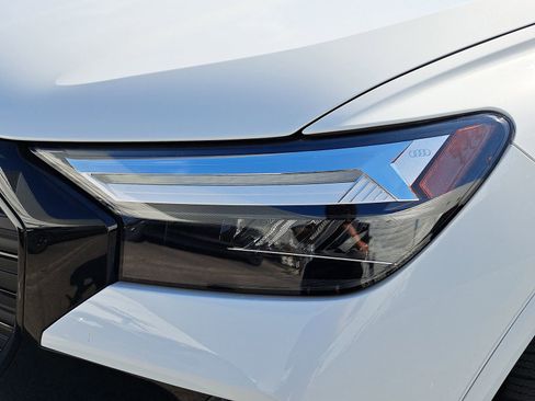 Used 2024 Audi Q4 e-tron Premium Plus image 35