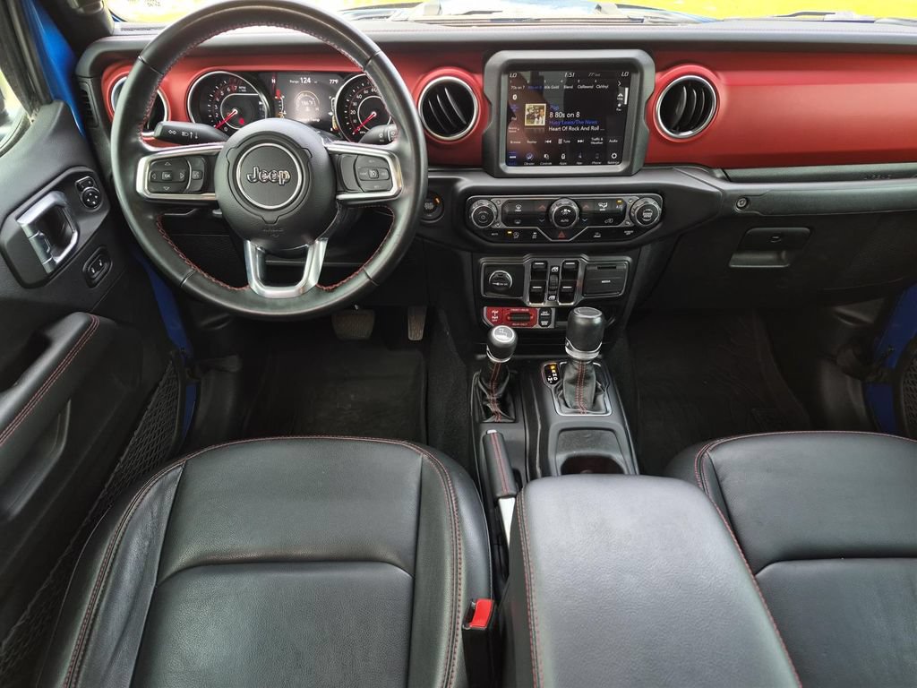 Used 2022 Jeep Gladiator Rubicon w/ LED Lighting Group AWD/4WD image 17