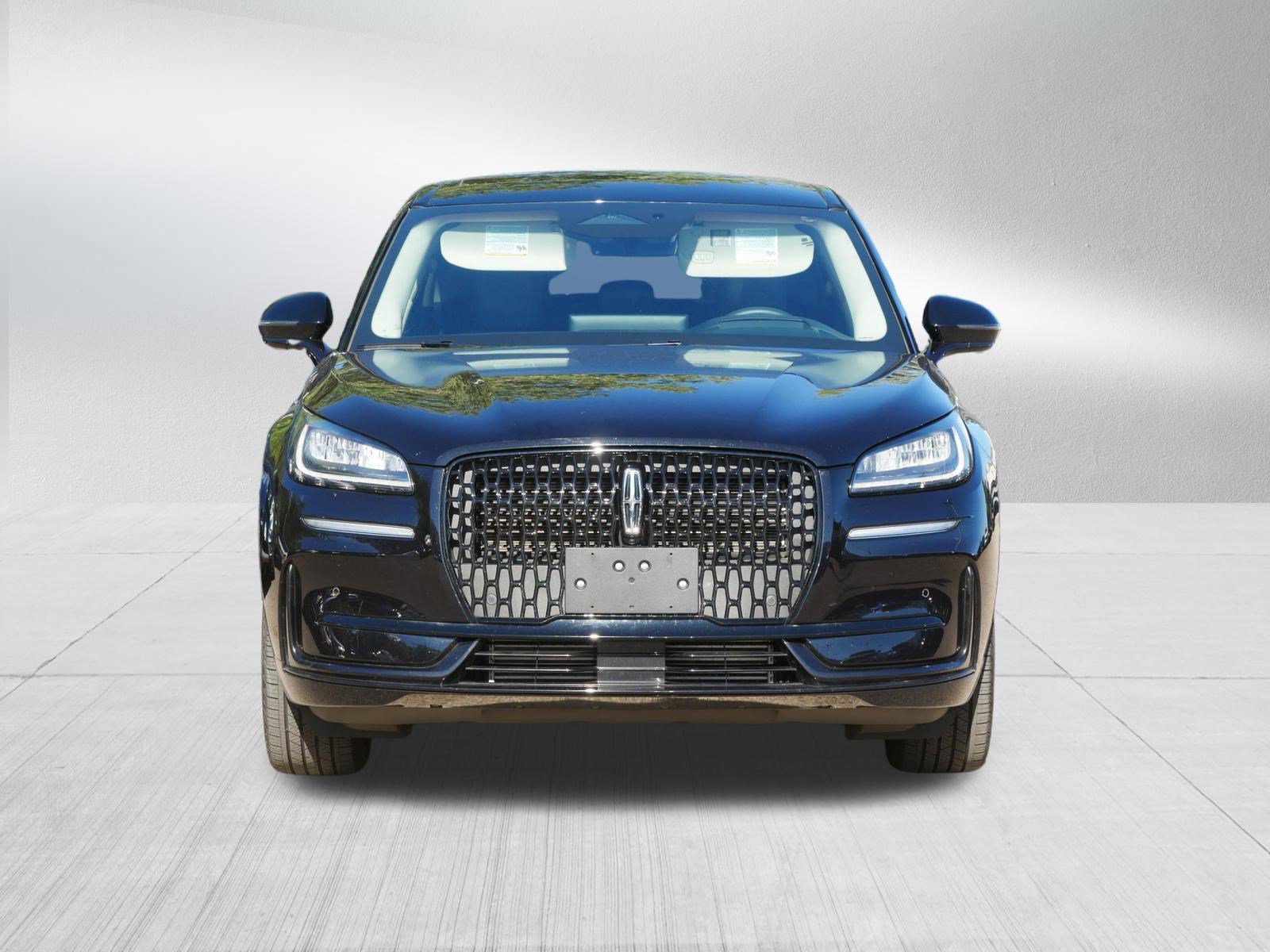 Used 2024 Lincoln Corsair AWD w/ Equipment Group 102A image 2