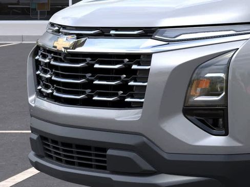 New 2026 Chevrolet Equinox LT w/ Convenience Package II AWD/4WD image 13