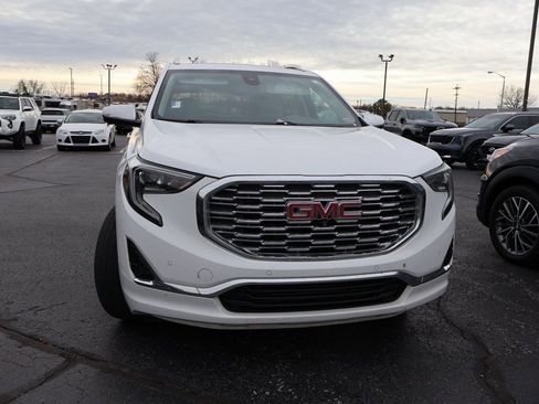 Used 2019 GMC Terrain Denali w/ Advanced Safety Package image 4
