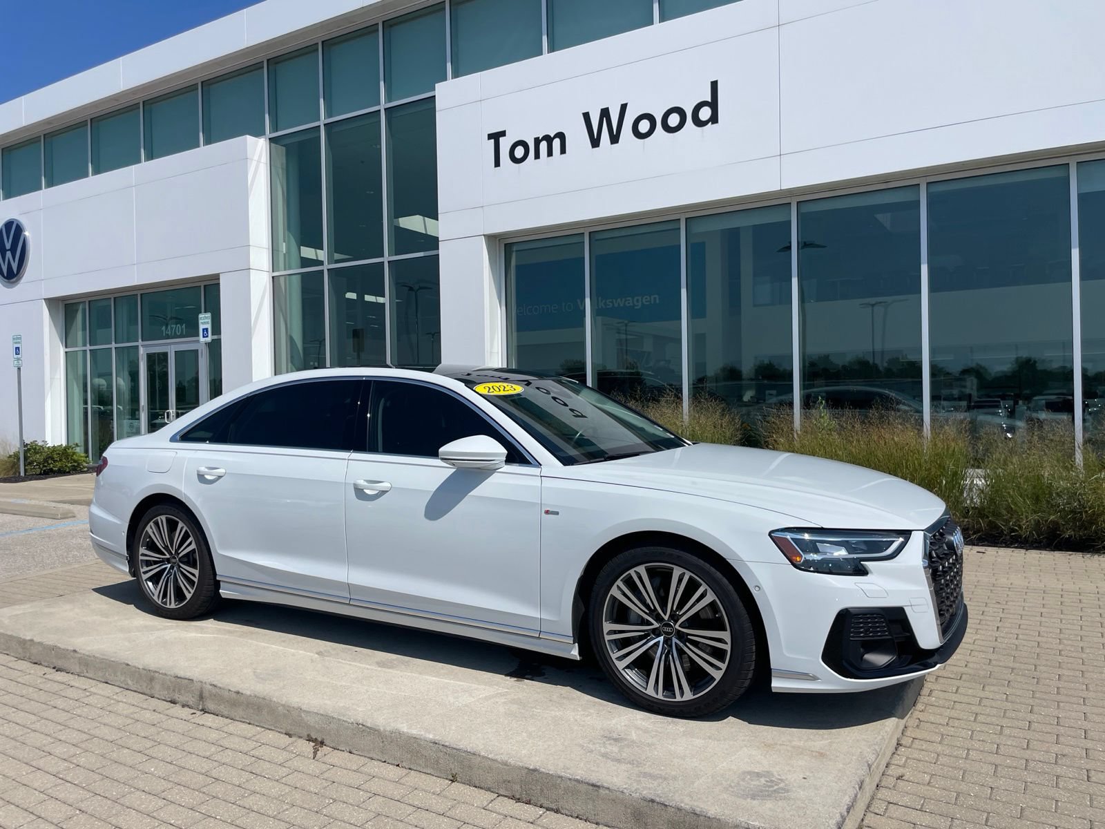 Used 2023 Audi A8 L 3.0T AWD/4WD image 16