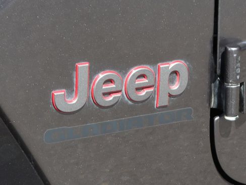 Used 2020 Jeep Gladiator Rubicon AWD/4WD image 48