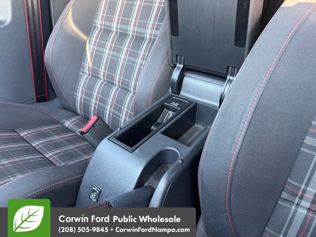 Used 2014 Volkswagen GTI Driver's Edition FWD image 24