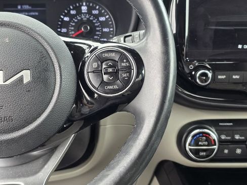 Used 2022 Kia Soul EX FWD image 26