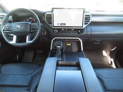 Used 2023 Toyota Tundra Platinum AWD/4WD image 12