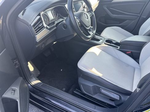 Used 2019 Volkswagen Jetta R-Line FWD image 21