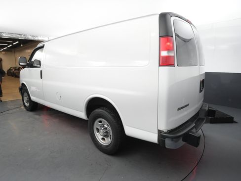 Used 2020 Chevrolet Express 2500 w/ Driver Convenience Package image 3