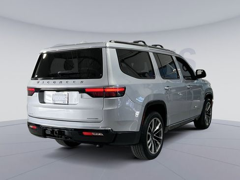 Used 2022 Jeep Wagoneer Series III w/ Premium Group I image 16