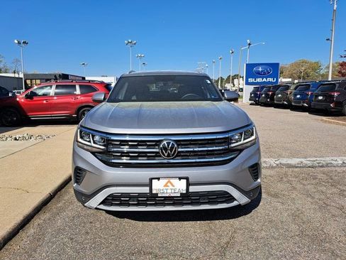 Used 2022 Volkswagen Atlas Cross Sport SE FWD image 9